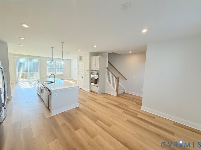 Building Photo - 4007 Munson Wds Pl