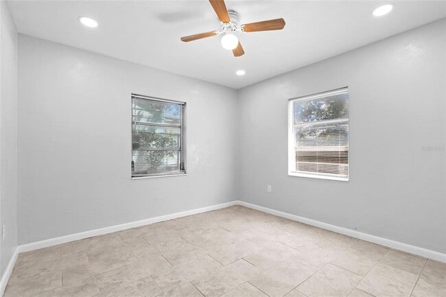 Building Photo - 308 38th St S