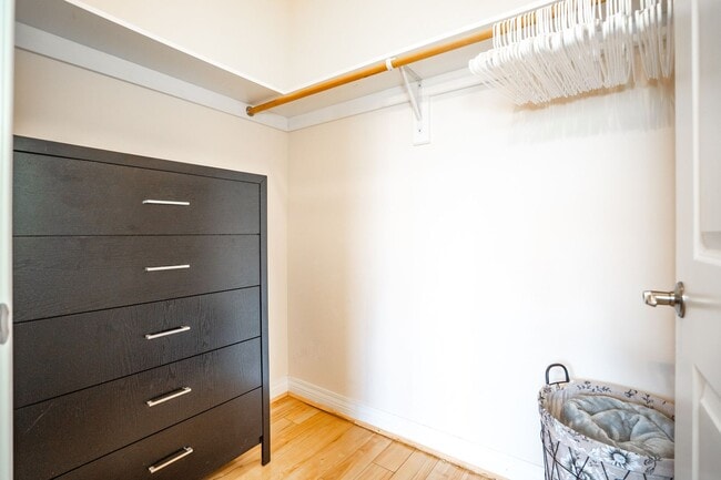 Building Photo - Beautiful Fully Furnished, 2 Bed, 2.5 Bath Kai Ani Village Townhome with Saltwater Pool