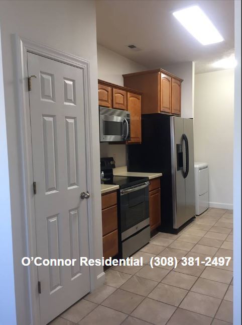 Building Photo - 2650 Brennen Ln