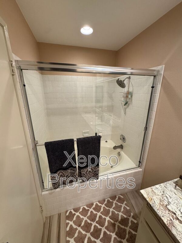 Building Photo - 38297 Crocus Ln