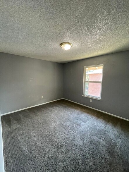 Building Photo - 12103 N Melody Dr