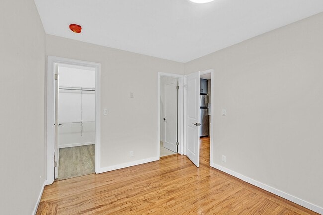 Building Photo - Newly Updated 2/2