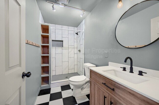 Building Photo - 362 Fisherman Rd