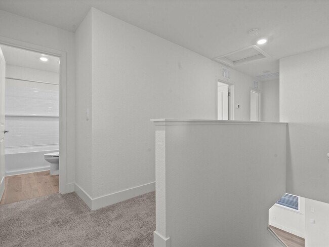 Building Photo - The Birch - - 3 Bedroom, 2.5 Bath single f...