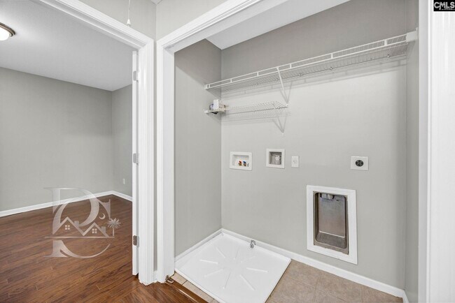 Building Photo - 328 Northwood St