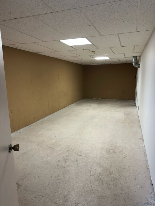 Building Photo - 410 NE 81st St