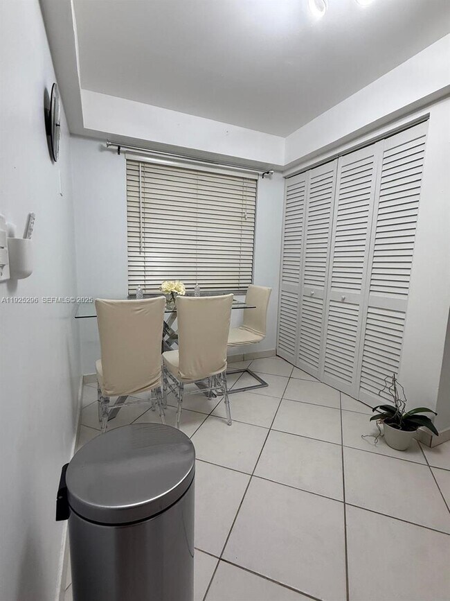 Building Photo - 1470 NW 80th Ave