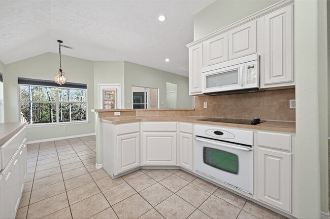 Building Photo - 10542 Parkside Dr