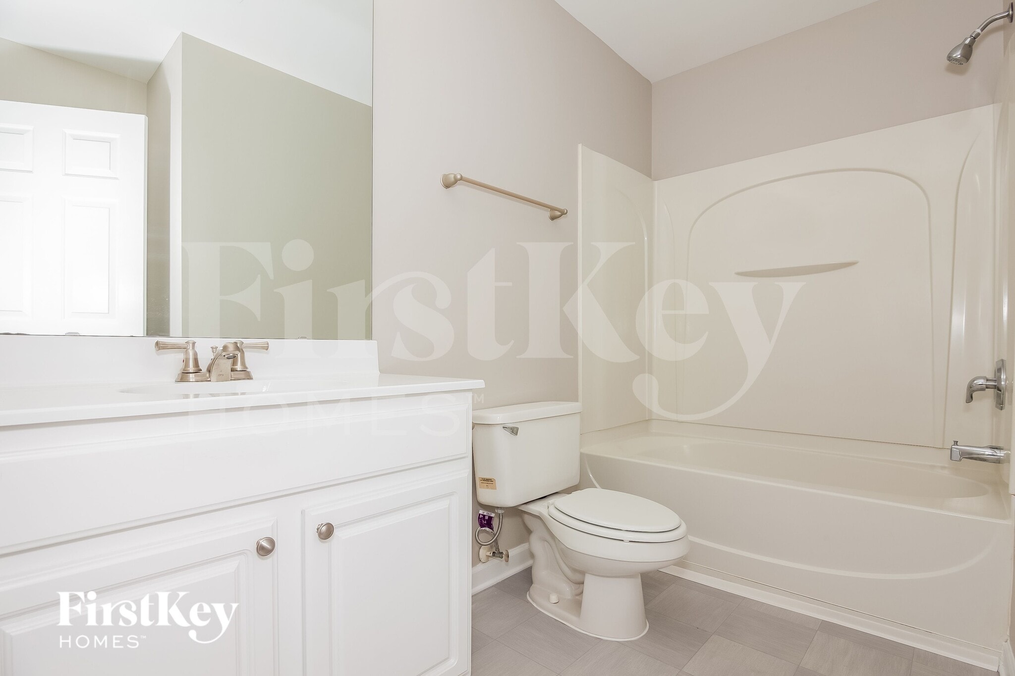 Building Photo - 3021 Seymour Dr