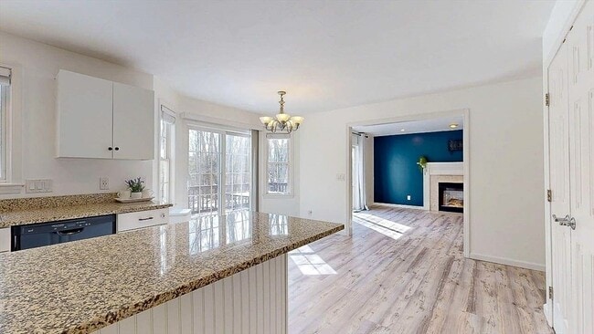 Building Photo - 12 Coldbrook Rd