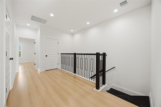 Building Photo - 8210 Lawler St