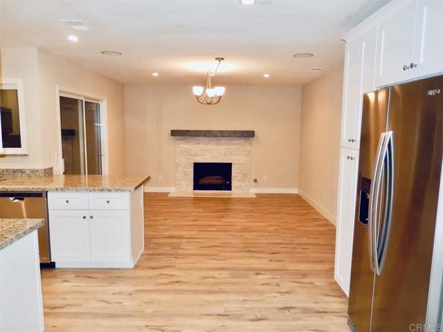 Building Photo - 4863 Gardenia St