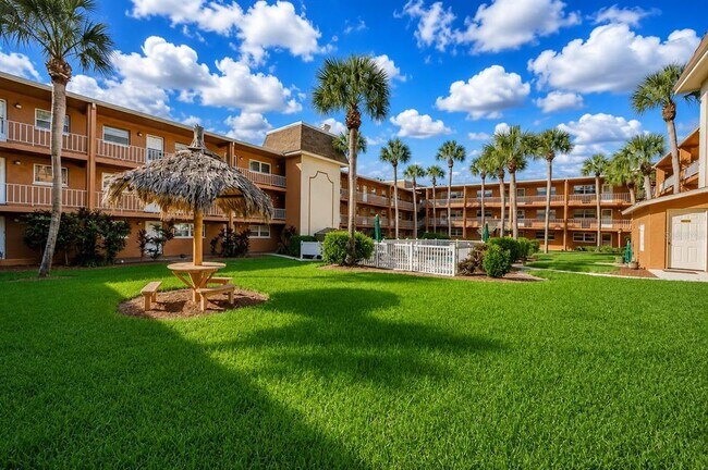 Building Photo - 12760 Indian Rocks Rd