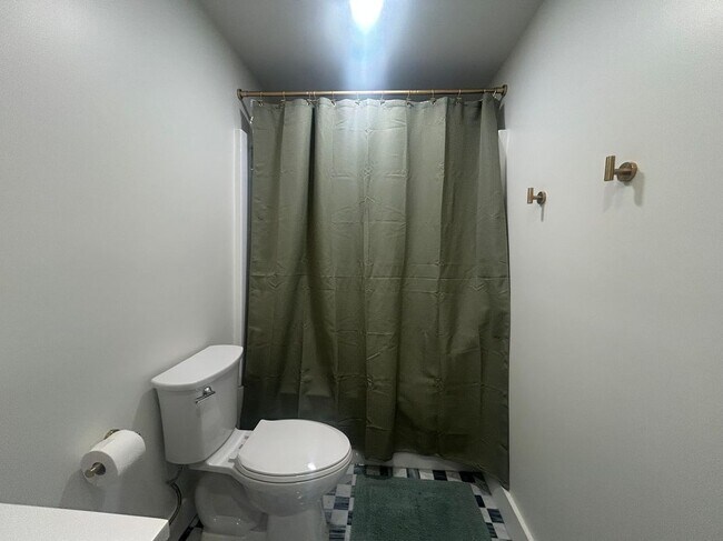 Building Photo - 110 Hotel St