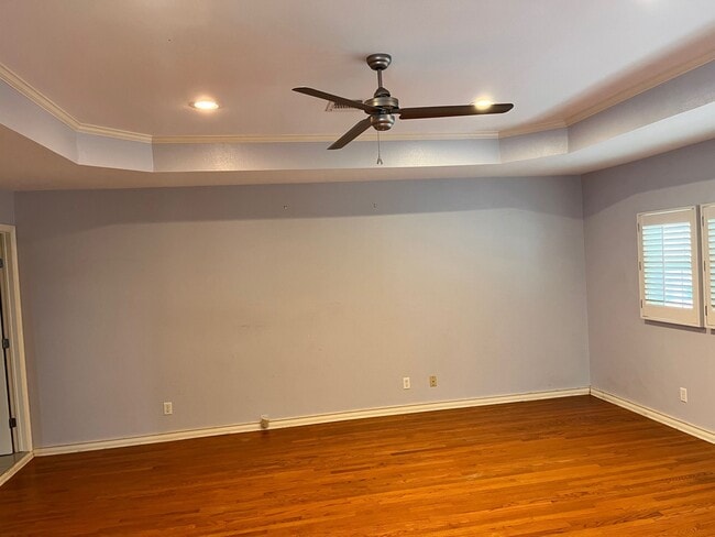 Building Photo - 357 Irvington Dr