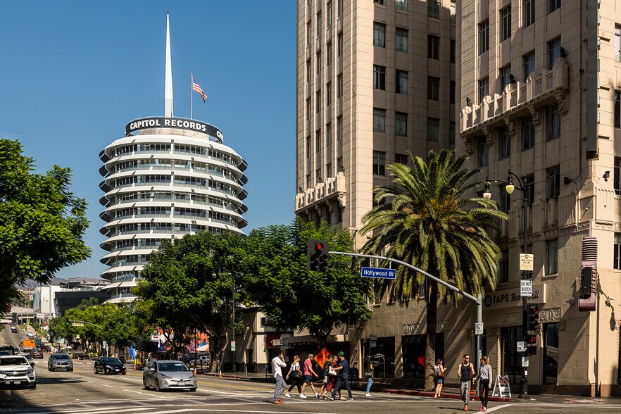 Building Photo - 6253 Hollywood Blvd