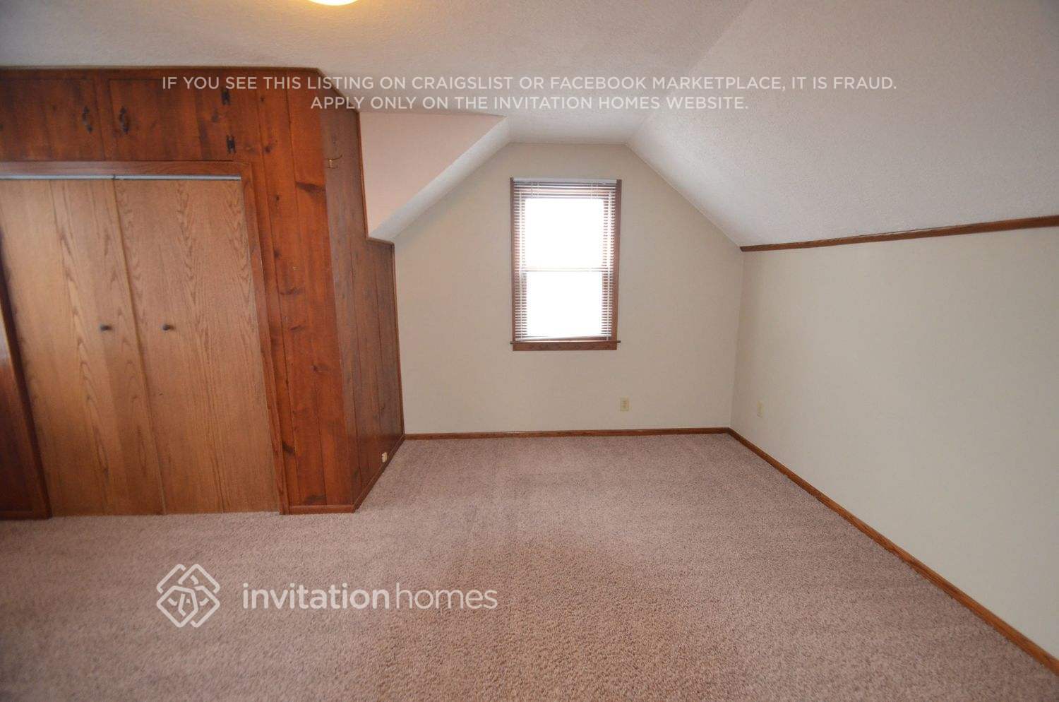 Building Photo - 5753 27th Ave S