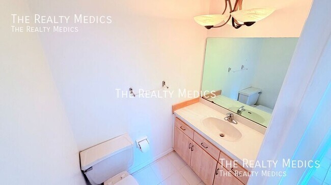Building Photo - 909 Gazell Trail