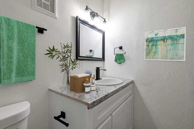 Floorplan - *End Mgmt 04.14.2025* 60 on Roger *Final A...