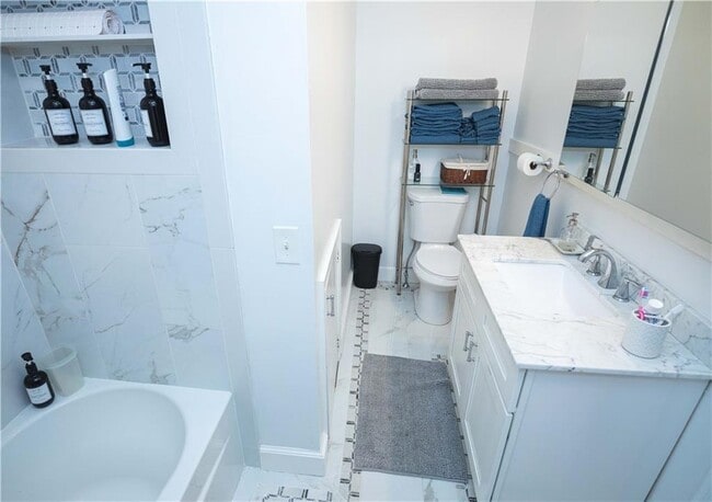 Building Photo - 99 Almy St