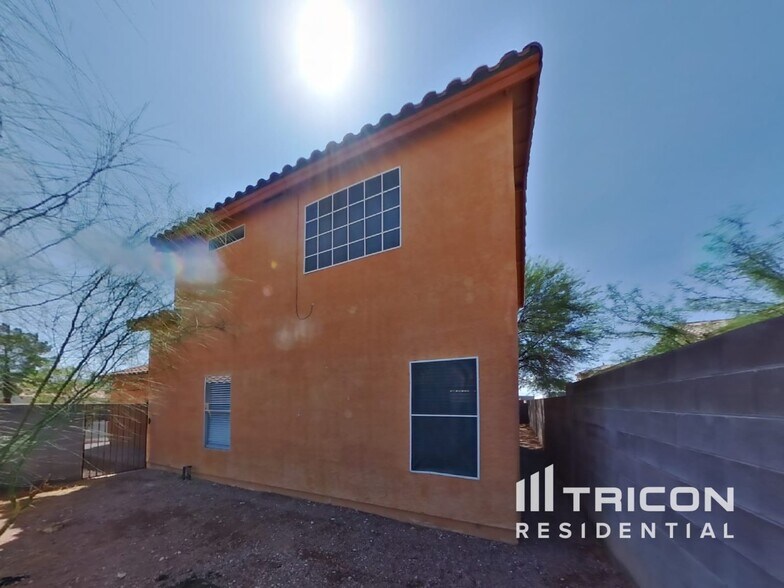 Building Photo - 5268 Marauder Ct