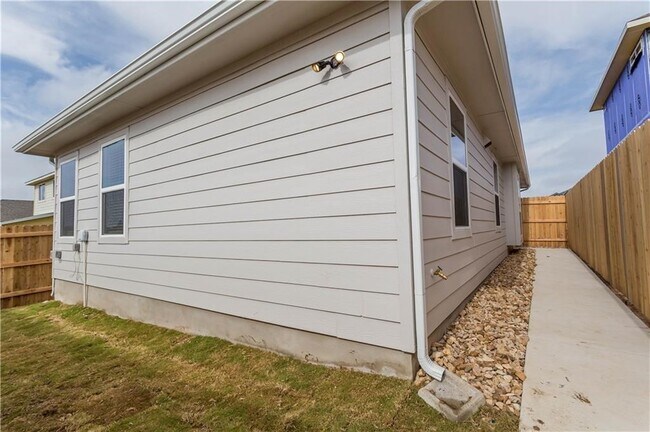 Building Photo - 9603 Grapevine Leaf Dr