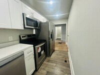 Building Photo - 1055 Walnut St