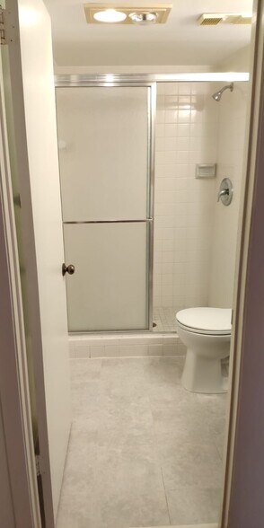 Building Photo - 3212 Strawflower Way