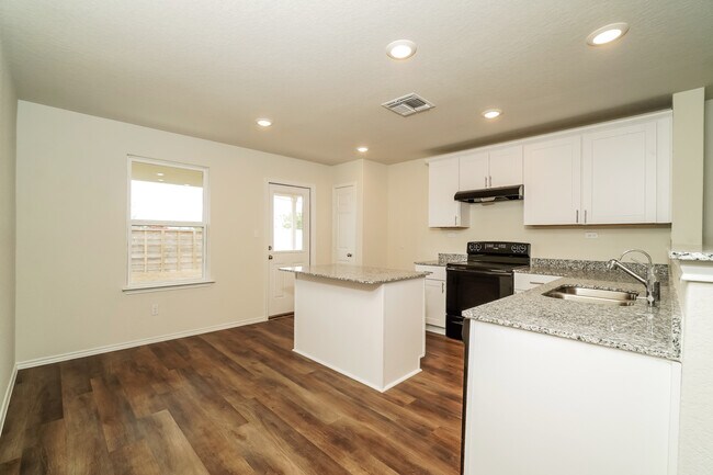 Building Photo - 4130 Lily Glade Ln