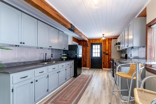 Building Photo - 339 Fremont Rd