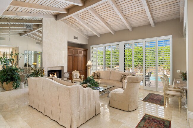 Building Photo - 45640 Rancho Palmeras Dr