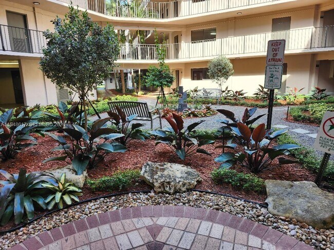 Building Photo - 8520 SW 133rd Avenue Rd