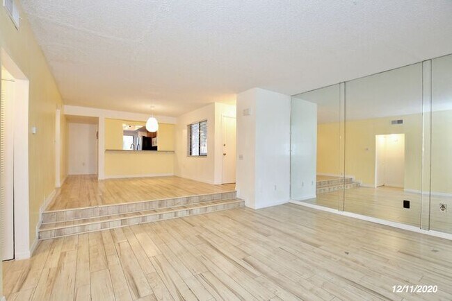 Building Photo - 5848 Windhover Dr