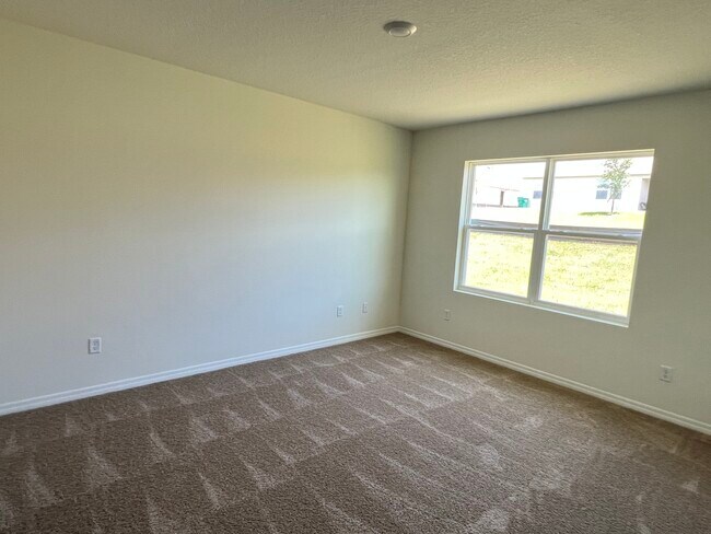 Building Photo - 5260 Greenheart Ave