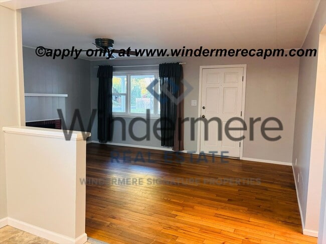 Building Photo - Charming 4 bedroom Home in Tahoe Park w/ EV Charger!!