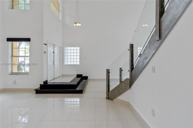 Building Photo - 7333 NW 108th Ct