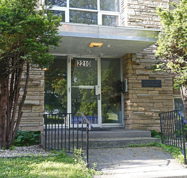 Building Photo - Country Club Apartments