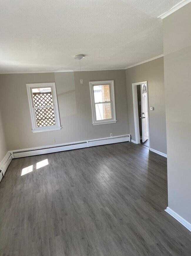 Building Photo - 418-420 St Frances Cabrini