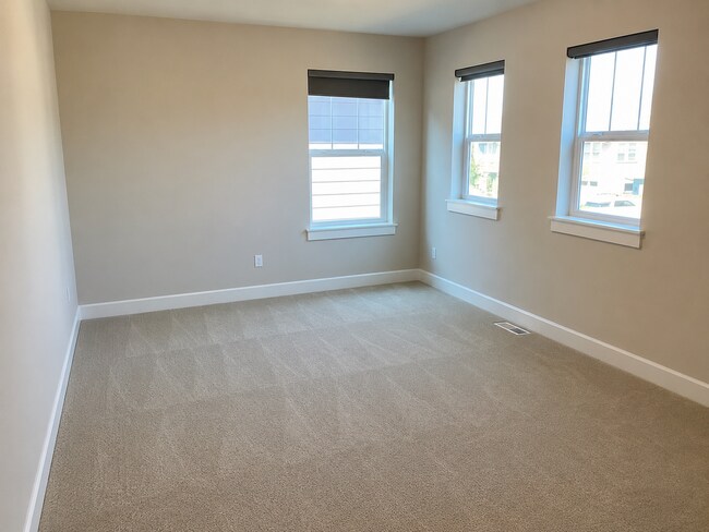 Building Photo - Gorgeous Reeds Crossing 4 BD | 2.5 BA | 3,057 sqft. Single Family Home | EV Charging Outlet | Loc...