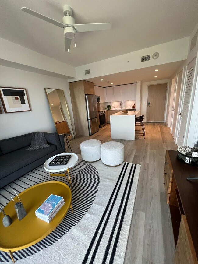 Building Photo - 2972 SW 38th Ave