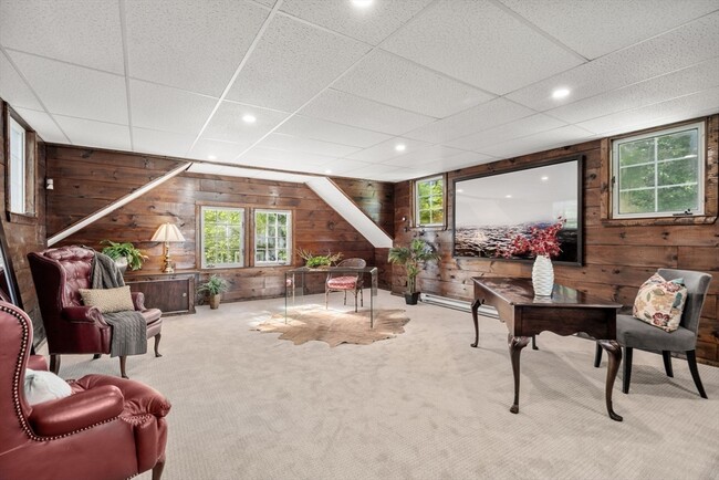 Building Photo - 58 Country Club Rd