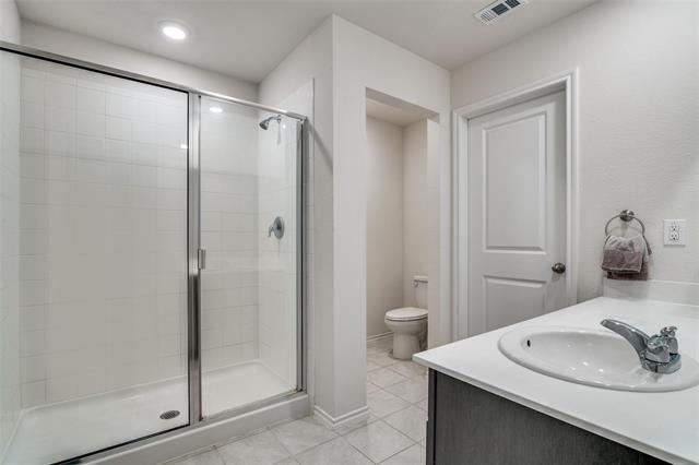 Building Photo - 706 Meadow Creek Ln
