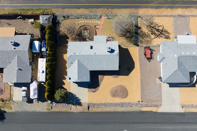 Building Photo - 3 bed, 2 bath home in Prescott Valley