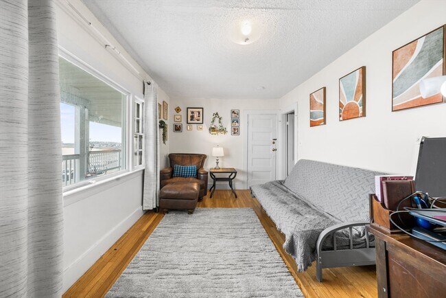 Building Photo - 249 Winthrop Shore Dr