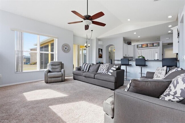 Building Photo - 12329 Creek Edge Dr