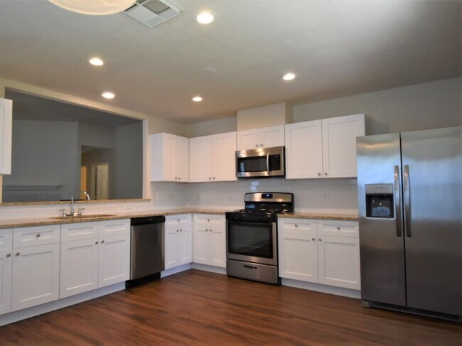Building Photo - 1014 Redcrest Springs Ct