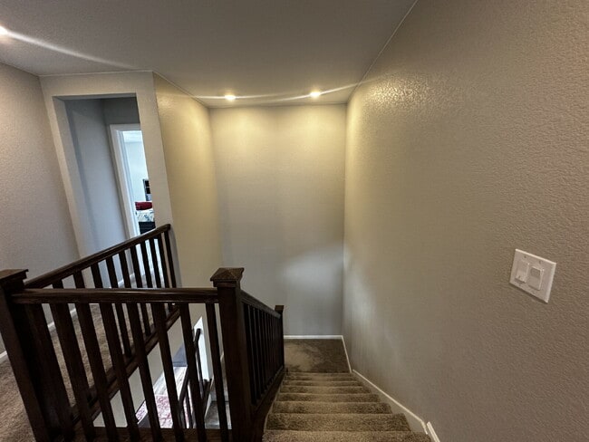 Building Photo - Available May! Beautiful home in Murphy Creek!