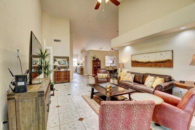 Building Photo - 2464 NW 59th St