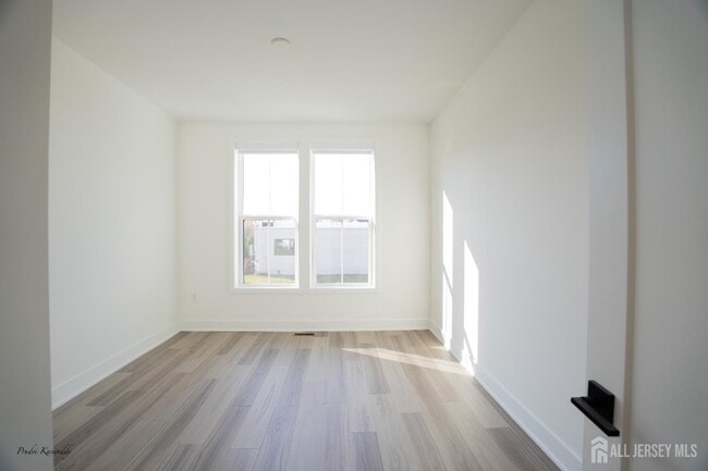 Building Photo - 85 Mustang Dr